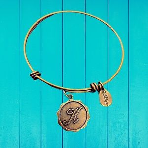 BellaRyann Expandable Letter K Charm Bracelet Gold